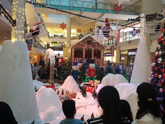 christmas in abu dhabi mall