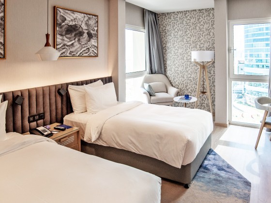 abu dhabi hotel radisson blu standard room 1