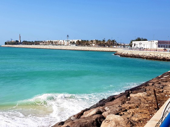 abu dhabi breakwater promenade