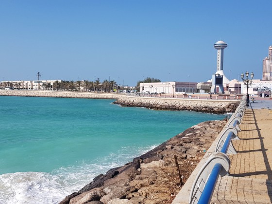 abu dhabi seepromenade 5