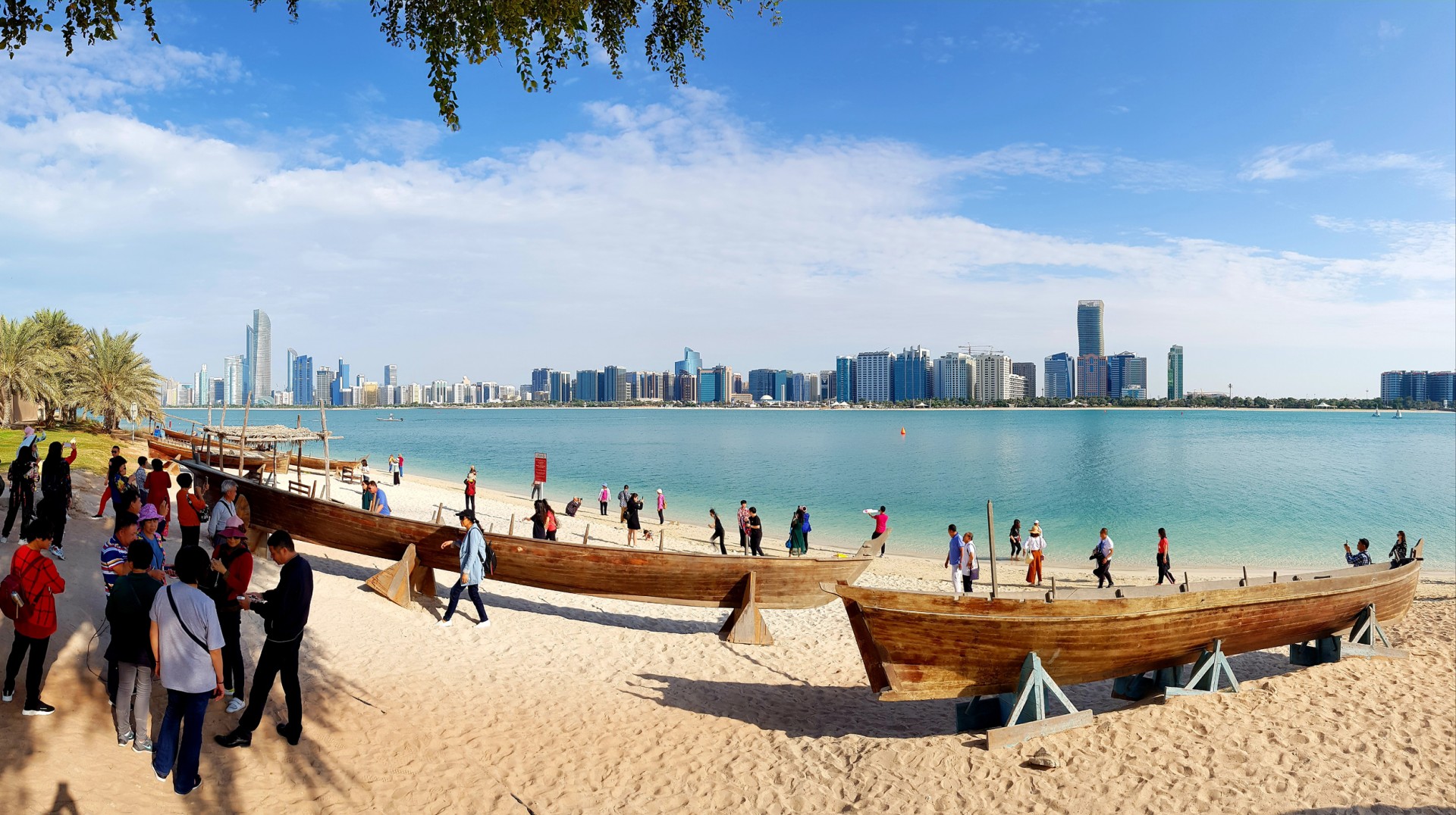 Wo ist Abu Dhabi? Die geographische Lage, Nachbarländer ...