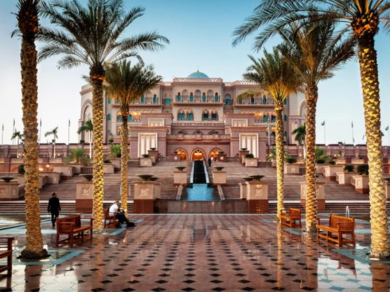 abu dhabi sehenswurdigkeiten emirates palace hotel