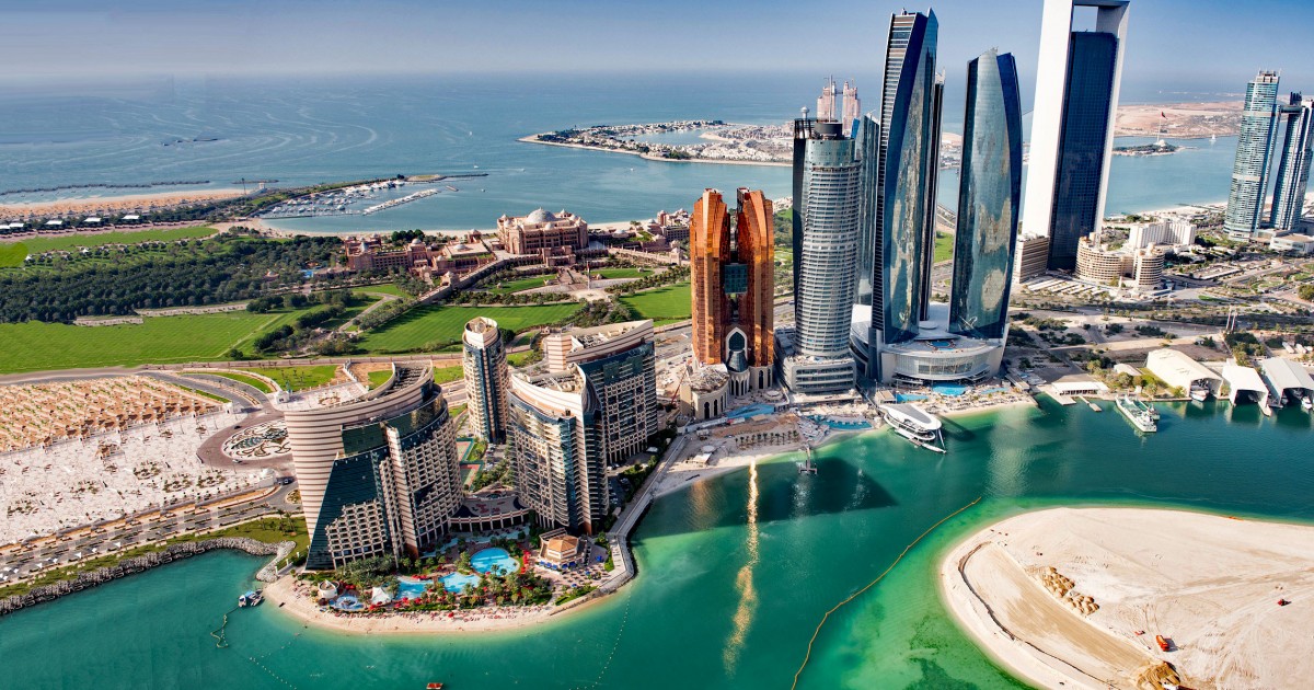 Travel Abu Dhabi logo
