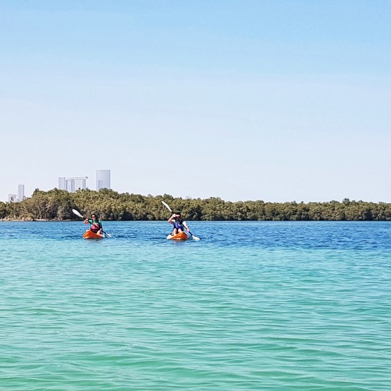 abu dhabi kayak sup h