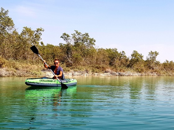 abu dhabi kayak tour