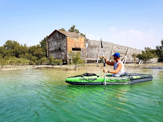 abu dhabi rent a kayak 2