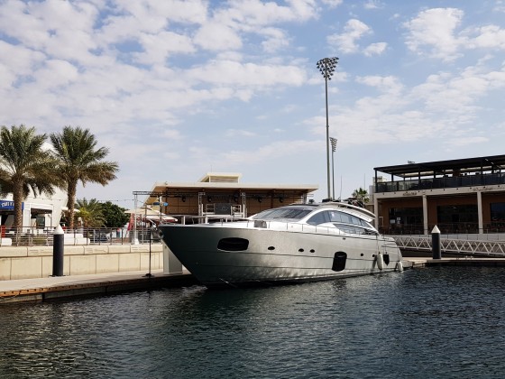 abu dhabi yas marina 8