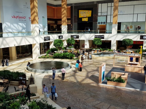 abu dhabi shopping malls yas mall 1