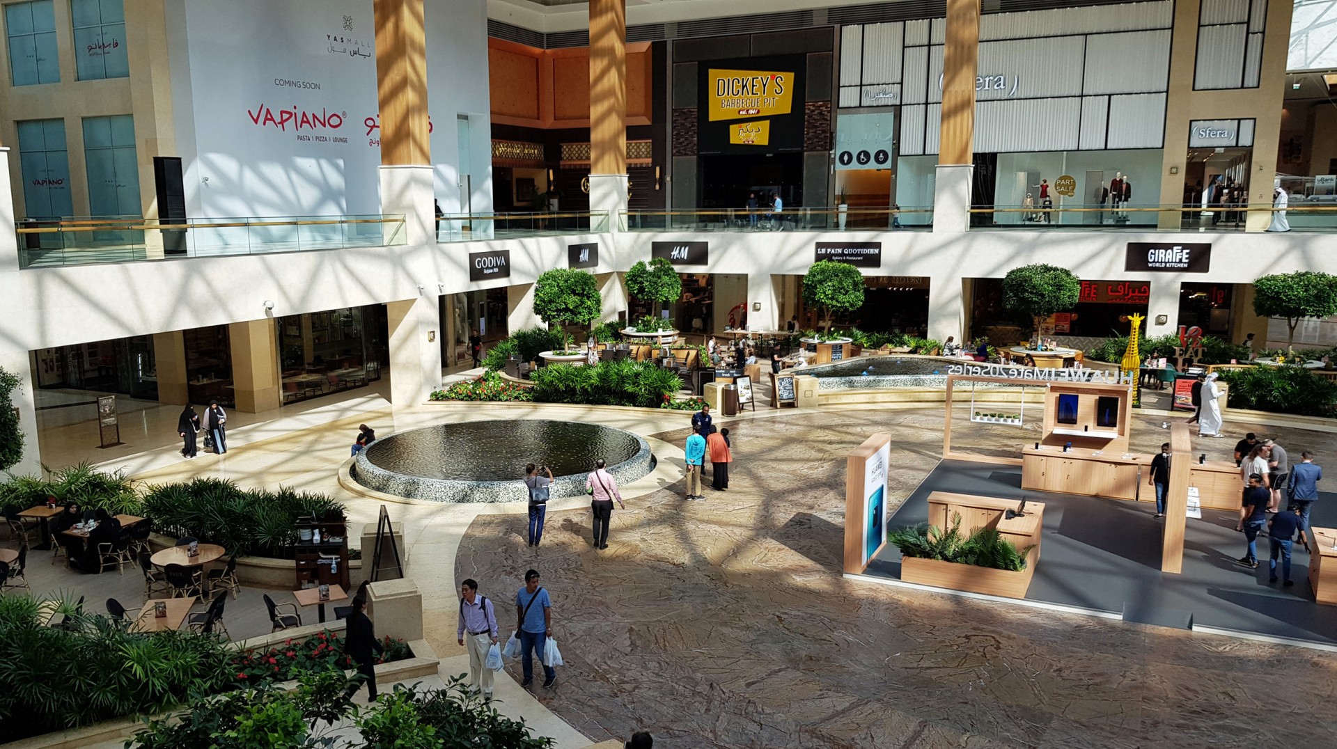 Picture Gallery Yas Mall