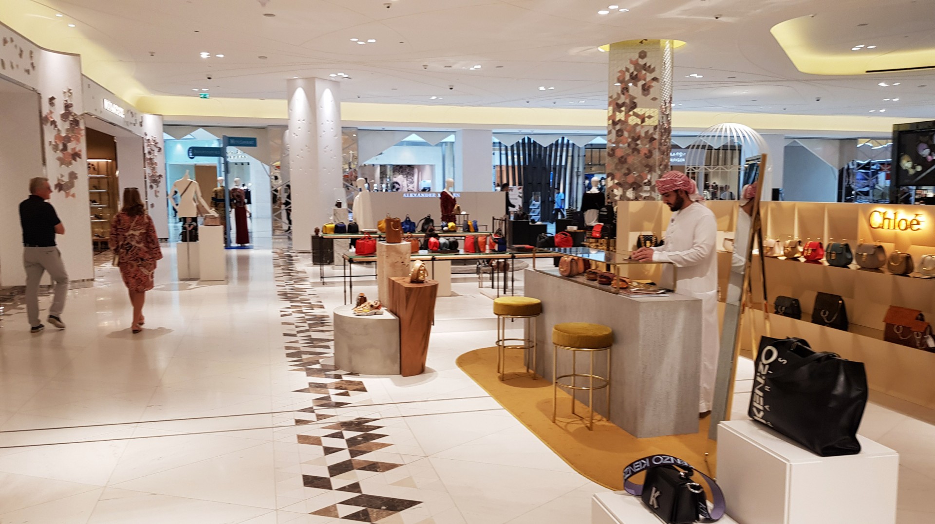 Picture Gallery Yas Mall