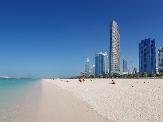 abu dhabi straende corniche beach 2