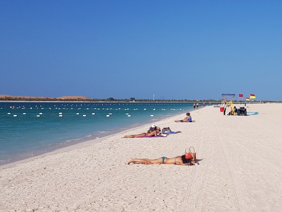 abu dhabi straende corniche beach 6