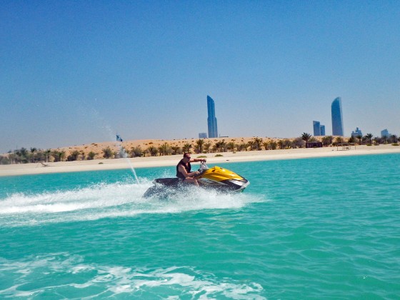 abu dhabi rent jetski 1