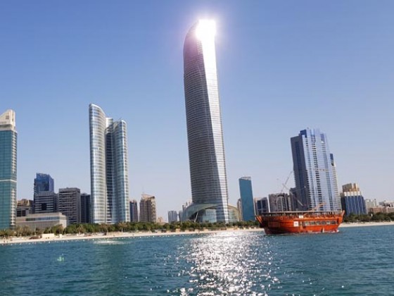 abu dhabi dhow cruise corniche