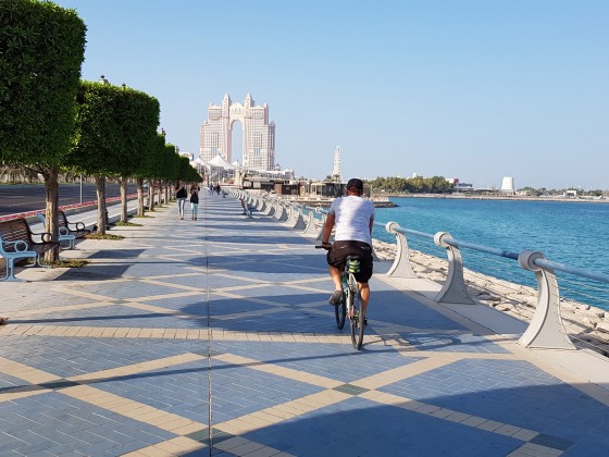 abu dhabi cycling corniche bike track breakwater