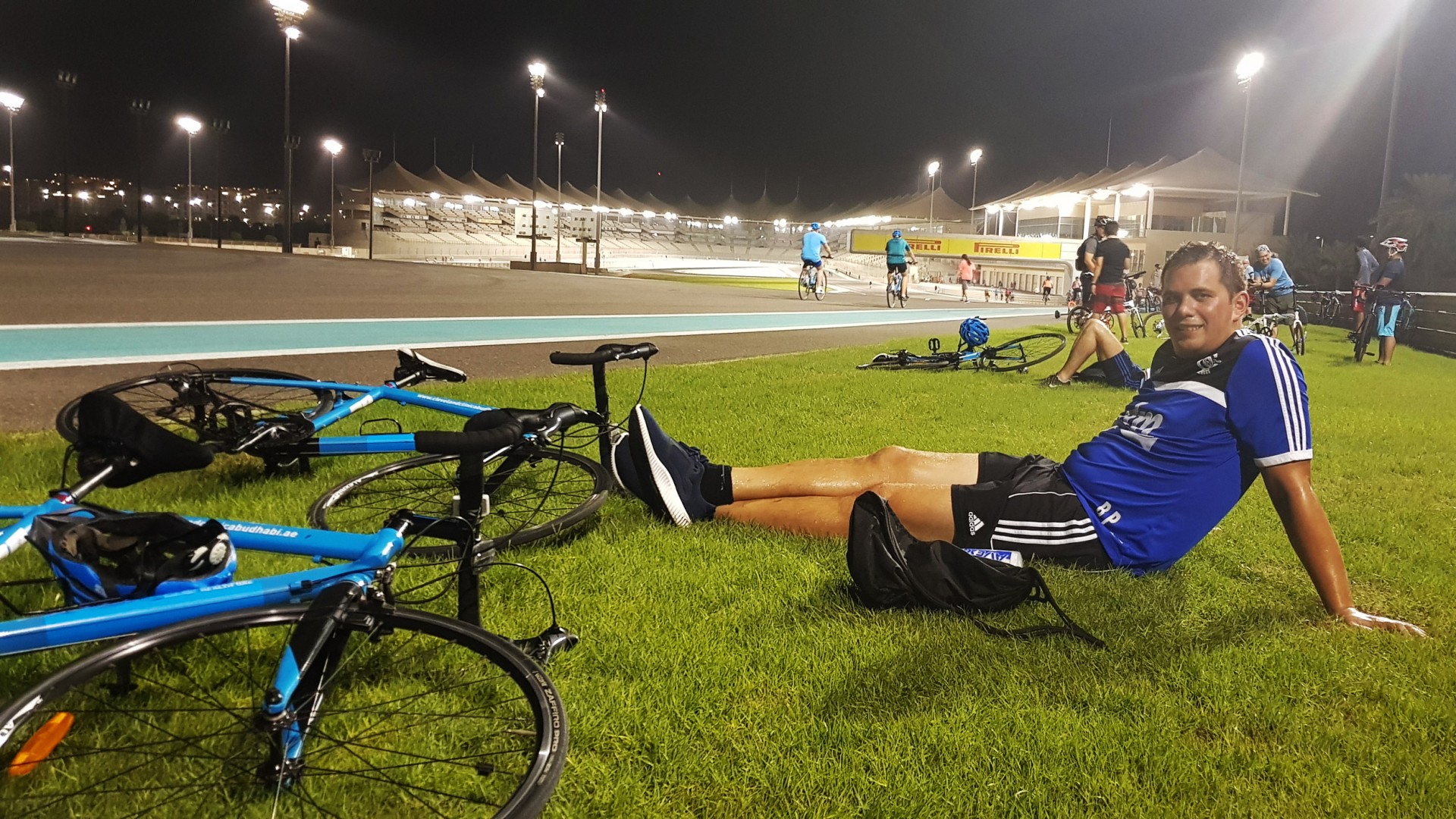 Cycling in Abu Dhabi Find the best Cycle Tracks across Abu Dhabi