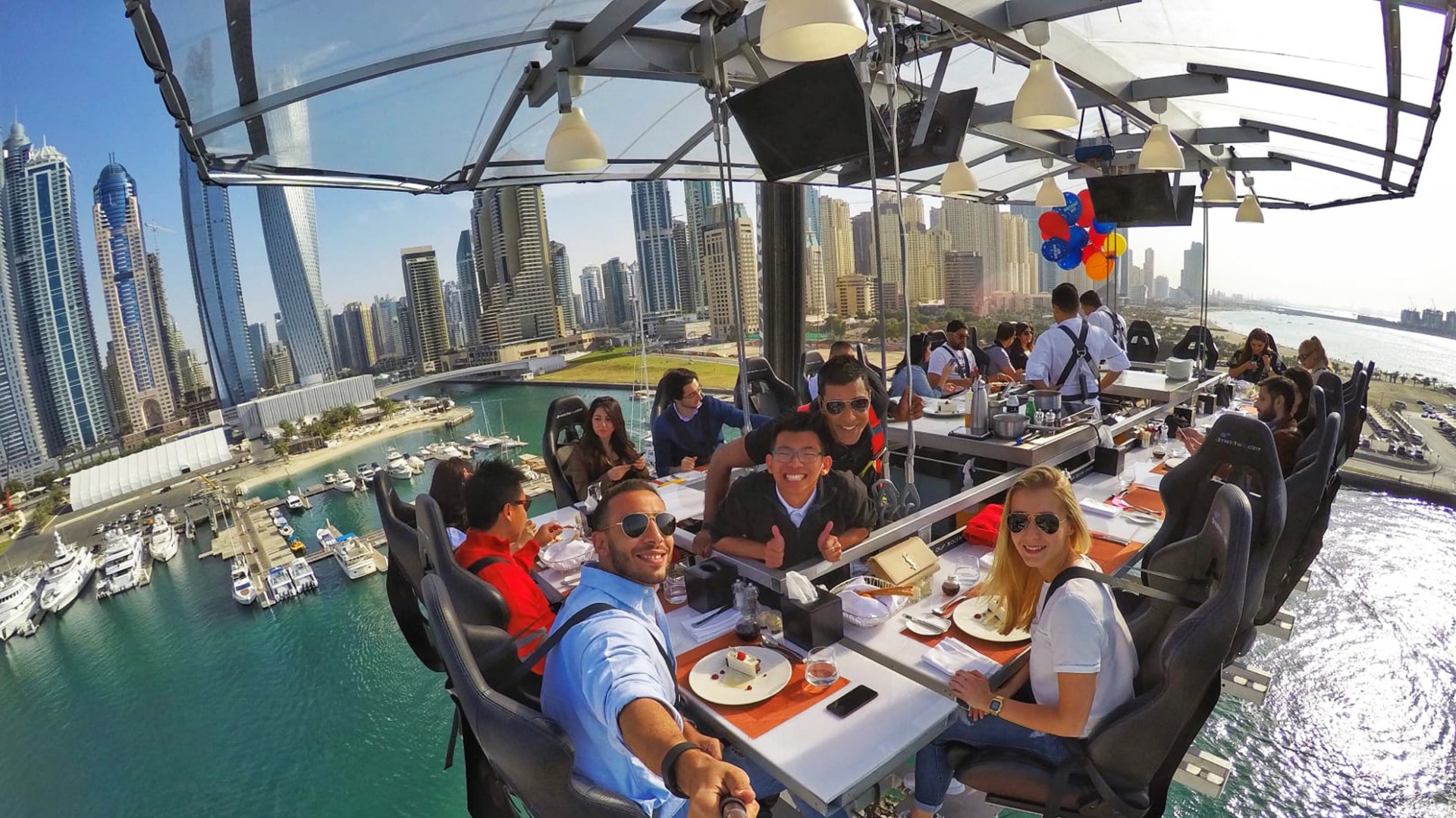 Dinner in the Sky in Dubai - Das Restaurant-Erlebnis in der Dubai Marina