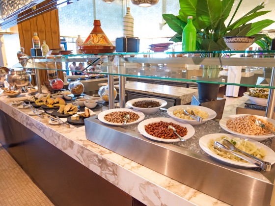 abu dhabi hotel bab al qasr restaurant buffet