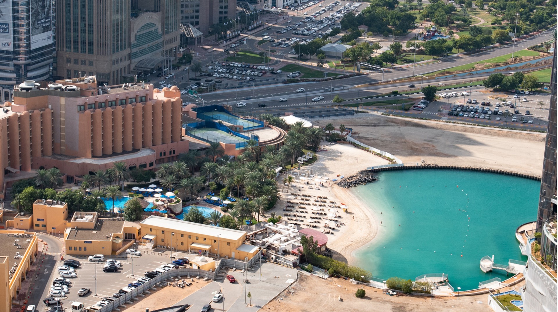 5 Star Hotel & Resort Sheraton - Find the best Hotels in Abu Dhabi - UAE