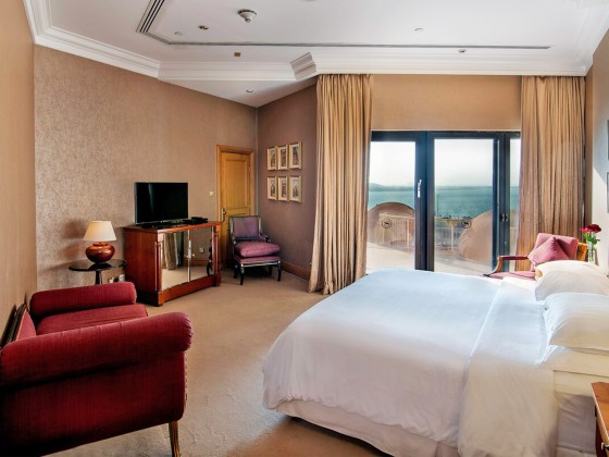 abu dhabi sheraton hotel and resort rooms sea view
