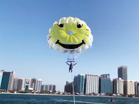 abu dhabi things to do parasail (5)