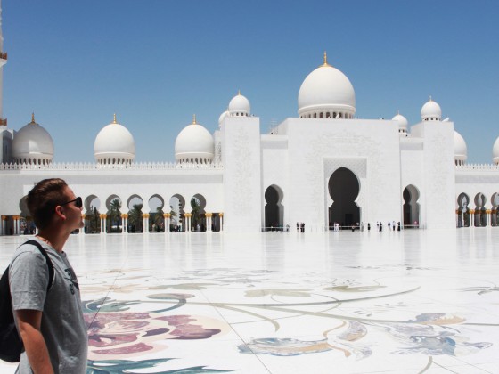 when to visit abu dhabi sightseeing